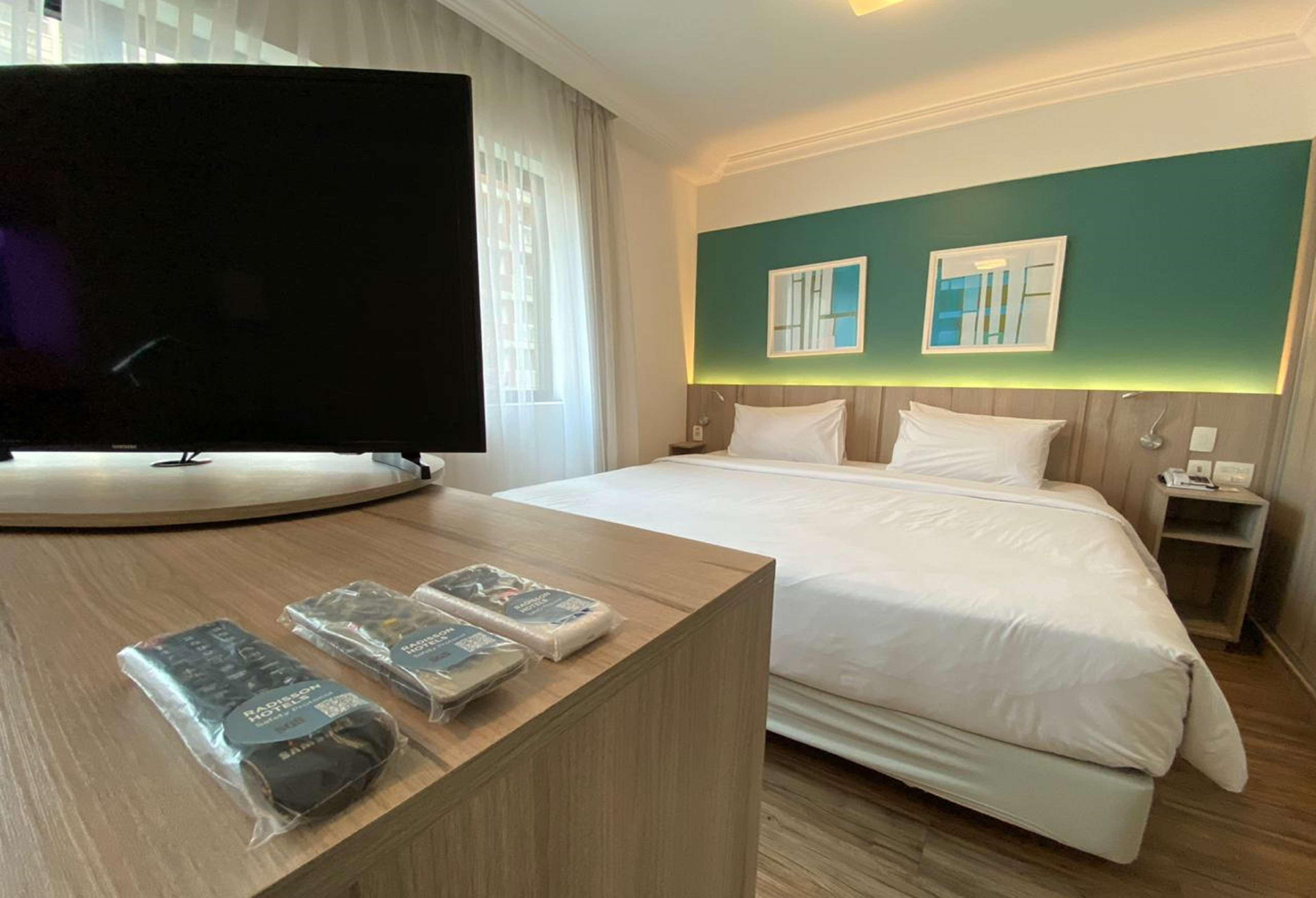 Radisson Oscar Freire Otel Sao Paulo Dış mekan fotoğraf A room at the hotel