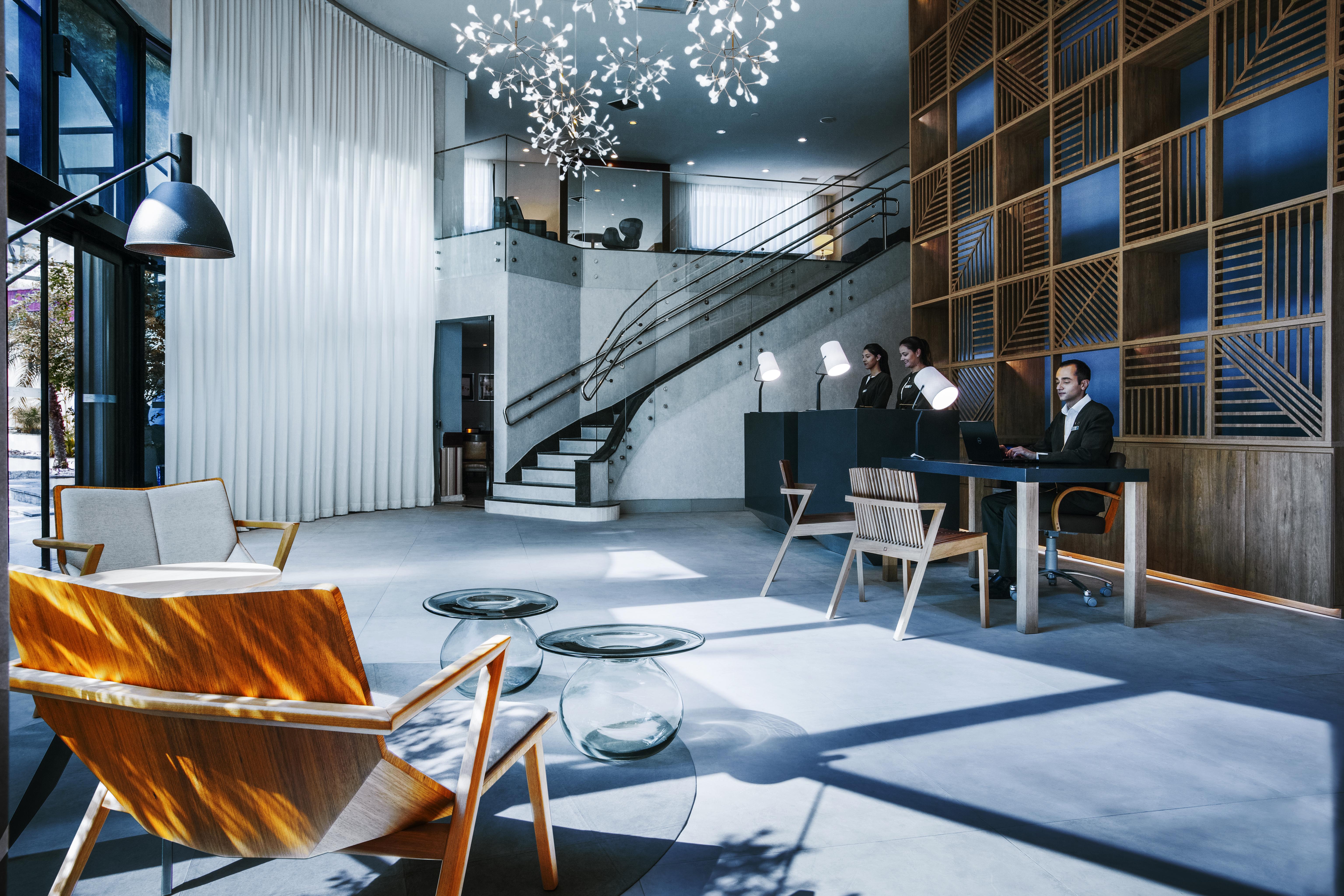 Radisson Oscar Freire Otel Sao Paulo Dış mekan fotoğraf The lobby of the hotel