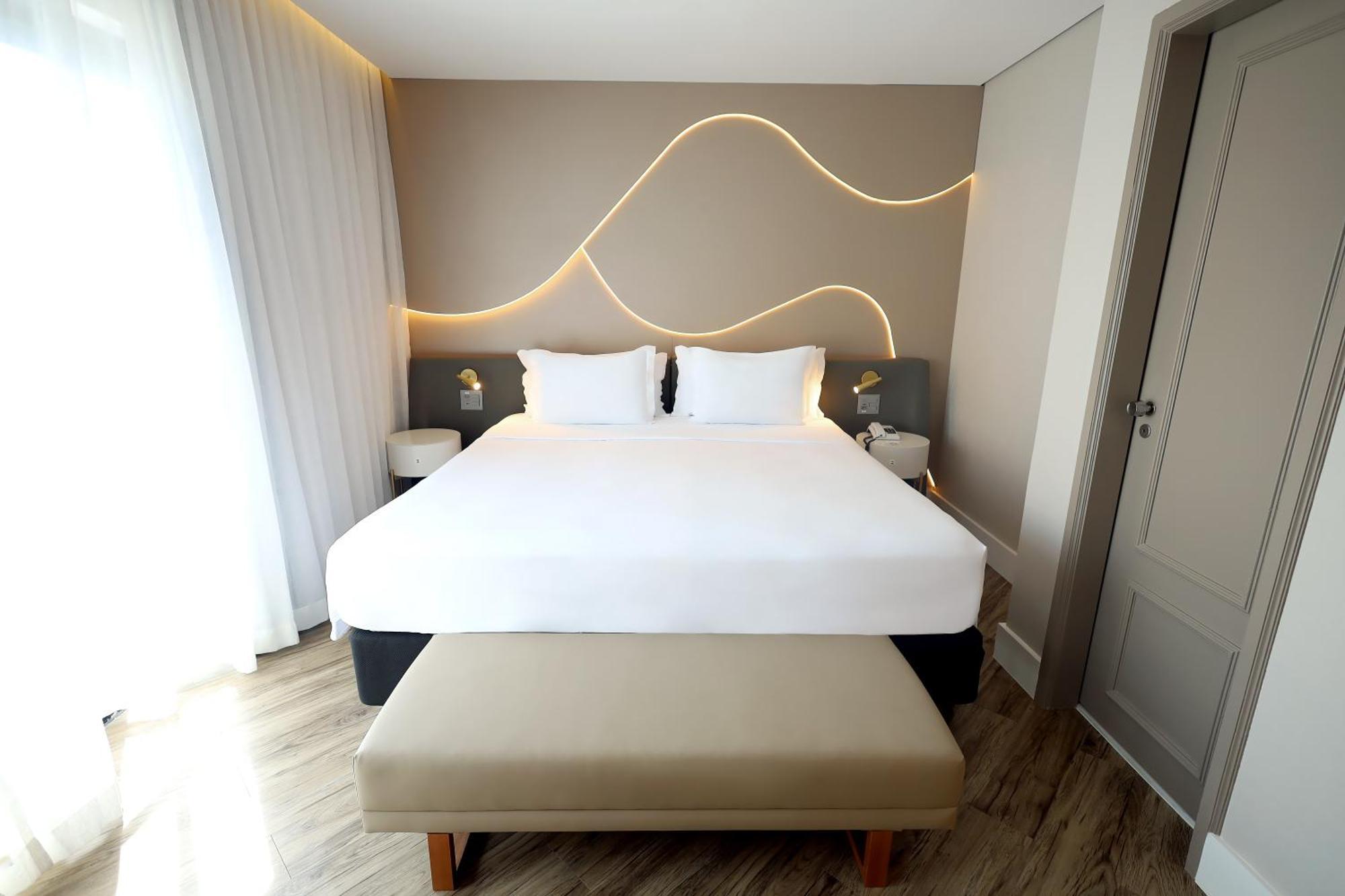 Radisson Oscar Freire Otel Sao Paulo Dış mekan fotoğraf A bedroom at the hotel