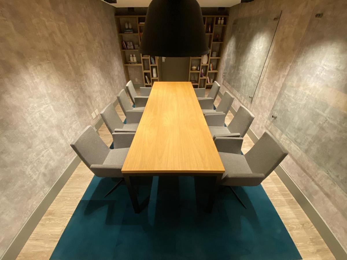 Radisson Oscar Freire Otel Sao Paulo Dış mekan fotoğraf The library